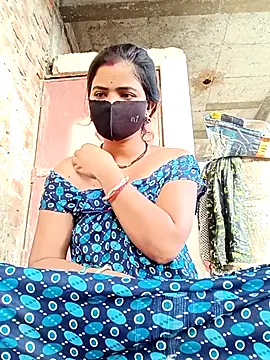 Snapshot of Mamta_Chaterjee chatting on 05-25-26, 01:05 Mamta Chaterjee online show from 05-25-26, 01:05
