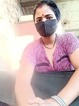 Snapshot of Mamta_Chaterjee chatting on 05-09-26, 01:09 Mamta Chaterjee online show from 05-09-26, 01:09