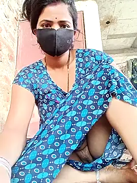 Snapshot of Mamta_Chaterjee chatting on 05-06-26, 01:31 Mamta Chaterjee online show from 05-06-26, 01:31