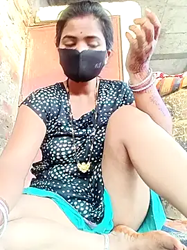 Snapshot of Mamta_Chaterjee chatting on 05-02-26, 12:49 Mamta Chaterjee online show from 05-02-26, 12:49