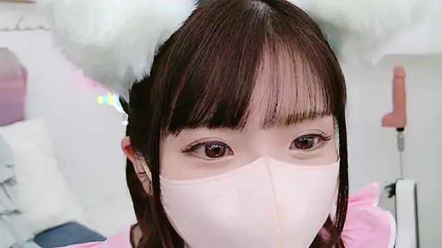 Snapshot of -minami- chatting on 03-03-25, 12:17 -minami- online show from 03-03-25, 12:17
