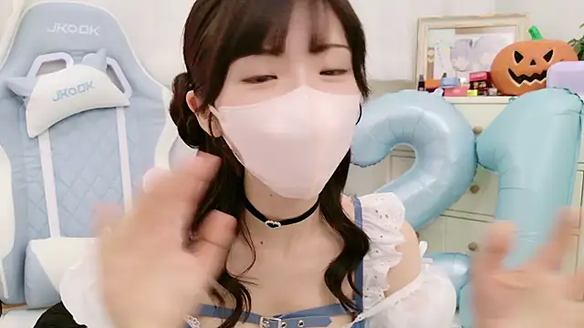 -minami- online show from 11-01-25, 12:10