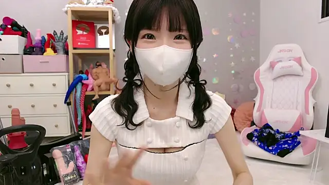 Snapshot of -minami- chatting on 08-01-26, 03:15 -minami- online show from 08-01-26, 03:15