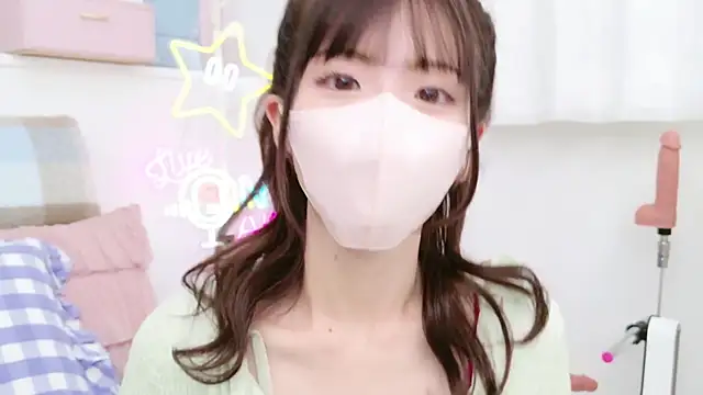 Snapshot of -minami- chatting on 03-18-25, 12:06 -minami- online show from 03-18-25, 12:06