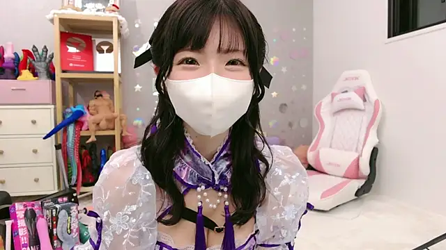 Snapshot of -minami- chatting on 07-28-26, 12:12 -minami- online show from 07-28-26, 12:12