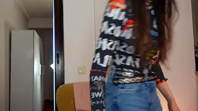 NinaCrystal1 online show from 04-05-26, 05:25