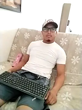 Snapshot of Piroca_doce18 chatting on 10-11-25, 06:31 Piroca doce18 online show from 10-11-25, 06:31