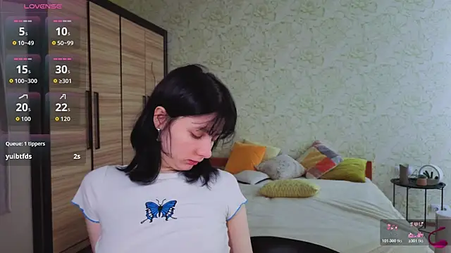 JulisSweet online show from 11-15-25, 07:56