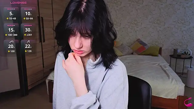 JulisSweet online show from 11-16-25, 07:57