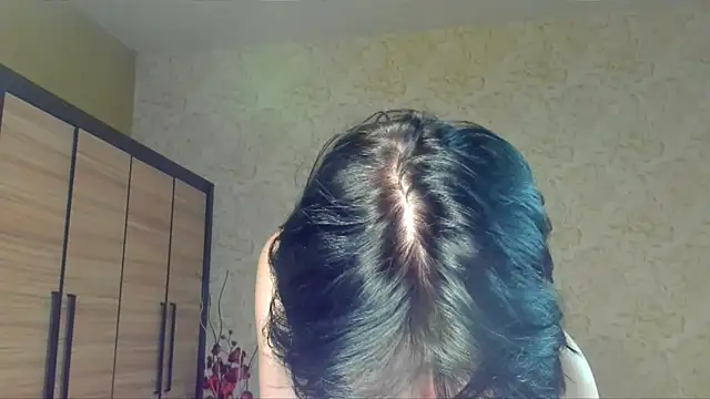 Snapshot of JulisSweet chatting on 02-27-25, 04:32 JulisSweet online show from 02-27-25, 04:32