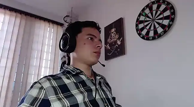 Soy leonel online show from 03-19-25, 04:13