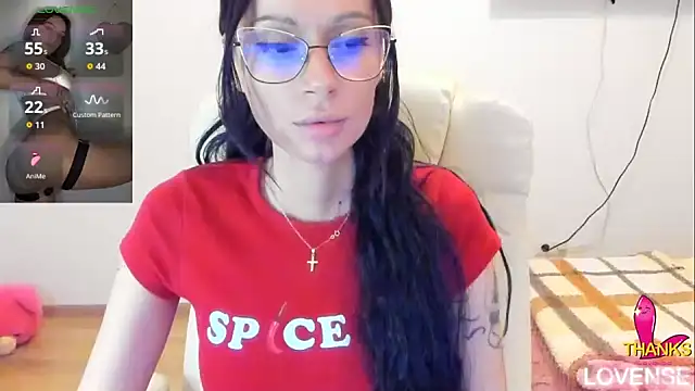 Snapshot of kissnicol32 chatting on 05-07-26, 03:59 kissnicol32 online show from 05-07-26, 03:59