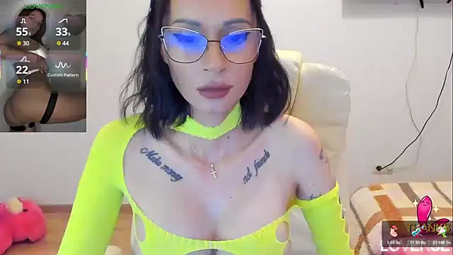 kissnicol32 online show from 03-14-26, 04:13