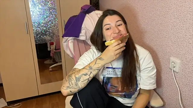 Katrin  kiss online show from 03-14-26, 07:09