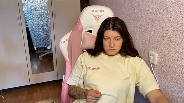 Katrin  kiss online show from 05-13-26, 12:23