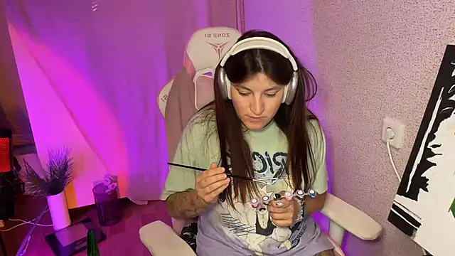 Katrin  kiss online show from 10-24-25, 11:04