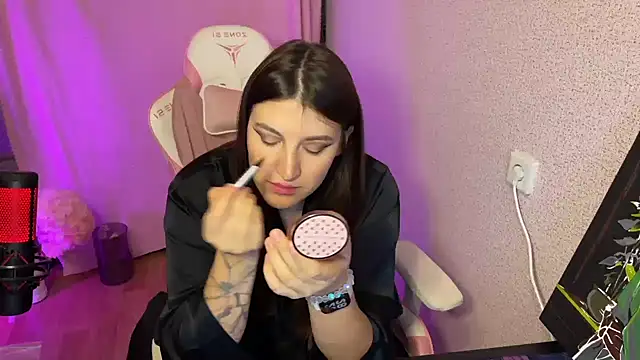 Katrin  kiss online show from 11-13-25, 05:28