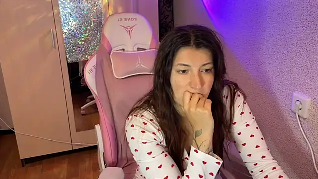 Katrin  kiss online show from 04-13-26, 03:05