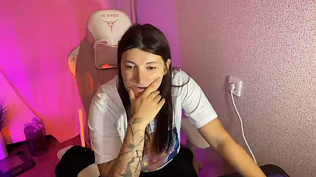 Katrin  kiss online show from 10-23-25, 04:16