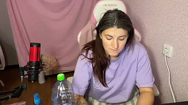 Katrin  kiss online show from 11-17-25, 06:56