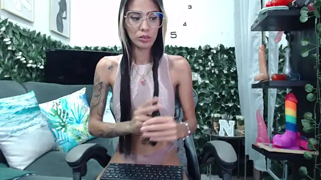 natasha squirt28 online show from 03-28-26, 12:55