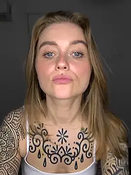 Goldloeckchen159 online show from 04-17-26, 08:55