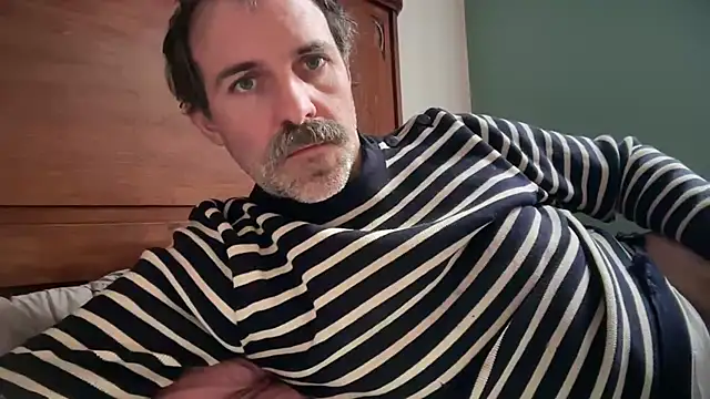 Brianjonest online show from 06-11-26, 02:25
