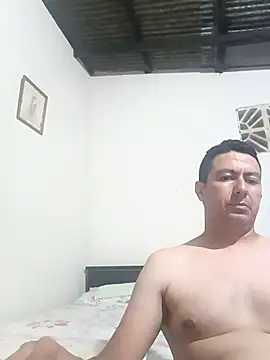 Snapshot of walwan85 chatting on 12-04-25, 10:14 walwan85 online show from 12-04-25, 10:14