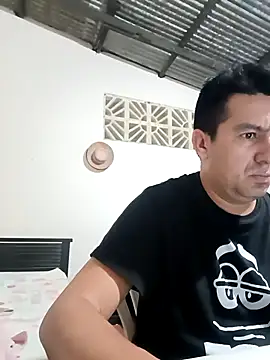 Snapshot of walwan85 chatting on 11-04-25, 08:51 walwan85 online show from 11-04-25, 08:51