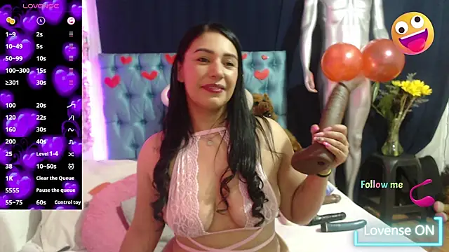 Snapshot of Cristal_cherry chatting on 02-18-25, 01:10 Cristal cherry online show from 02-18-25, 01:10