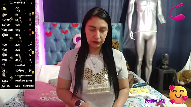 Snapshot of Cristal_cherry chatting on 09-30-25, 01:50 Cristal cherry online show from 09-30-25, 01:50