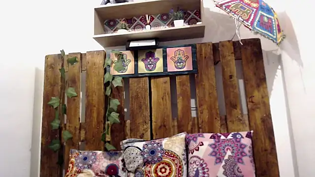 Snapshot of SARA_VAL3NTINA_ chatting on 09-10-25, 11:15 SARA VAL3NTINA  online show from 09-10-25, 11:15