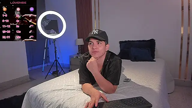 Brat  online show from 04-05-26, 02:57