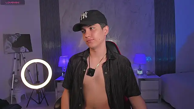 Brat  online show from 04-10-26, 04:14