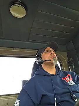 KrazyLegz online show from 03-27-26, 05:36