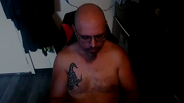 KrazyLegz online show from 10-19-25, 03:15