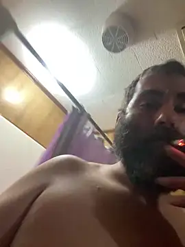 bigJohnson223 online show from 02-11-25, 05:16