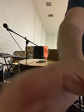 bigJohnson223 online show from 04-04-26, 06:42