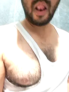 Snapshot of johny_69d@xh chatting on 12-19-25, 05:26 johny 69dxh online show from 12-19-25, 05:26
