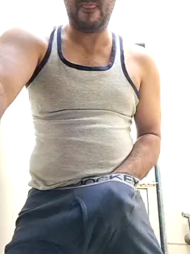 Snapshot of johny_69d@xh chatting on 12-16-25, 08:18 johny 69dxh online show from 12-16-25, 08:18