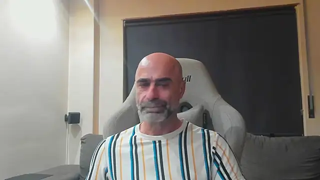 Bicopflirt online show from 03-25-26, 02:12