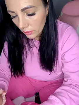 ReiyaRey online show from 10-29-25, 10:31