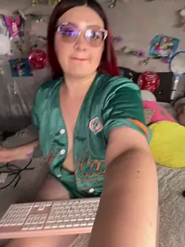 Snapshot of NinaGauther chatting on 05-22-26, 02:59 NinaGauther online show from 05-22-26, 02:59