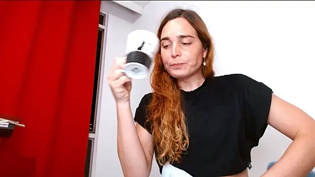 Snapshot of Catnessa chatting on 02-06-26, 01:12 Catnessa online show from 02-06-26, 01:12