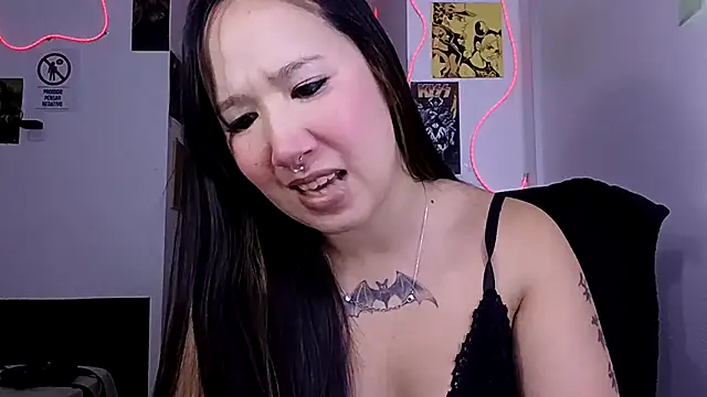 Snapshot of Japabaixinha chatting on 03-06-26, 11:27 Japabaixinha online show from 03-06-26, 11:27