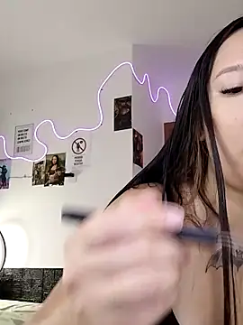 Snapshot of Japabaixinha chatting on 03-08-26, 11:57 Japabaixinha online show from 03-08-26, 11:57