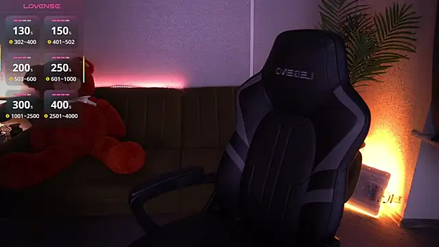 MilaSecrett online show from 12-19-25, 02:19