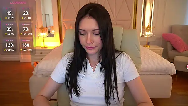 MilaSecrett online show from 05-25-26, 06:34