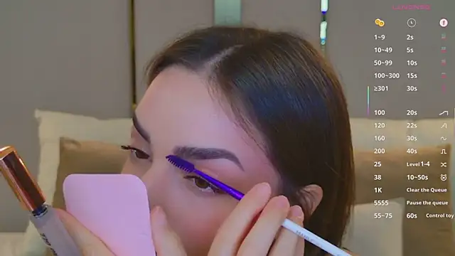 BellaHalles online show from 04-09-26, 05:53