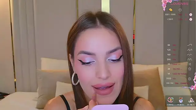 BellaHalles online show from 10-24-25, 06:12